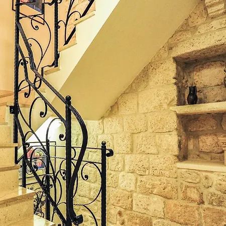 בית נופש Amazing In With Wifi And 3 Bedrooms קורצולה