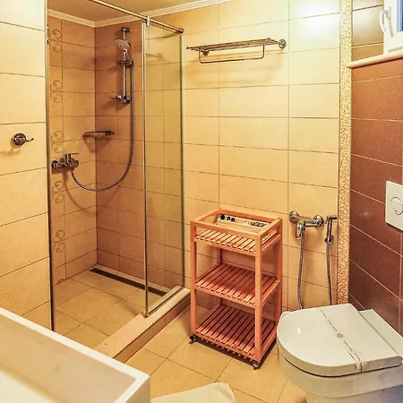 Amazing In With Wifi And 3 Bedrooms *