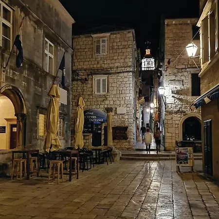 Amazing In With Wifi And 3 Bedrooms بيت للعطل